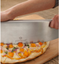 Dao cắt bánh pizza bán nguyệt